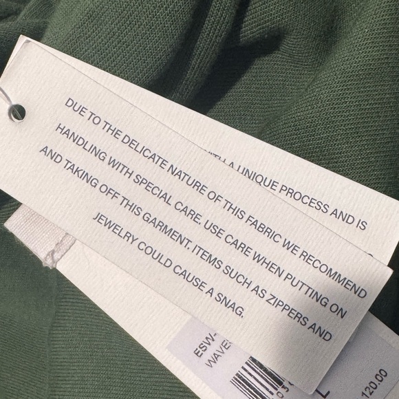 Sol Angeles Coastall Waves Pullover Sz Large - NWT - Picture 7 of 7